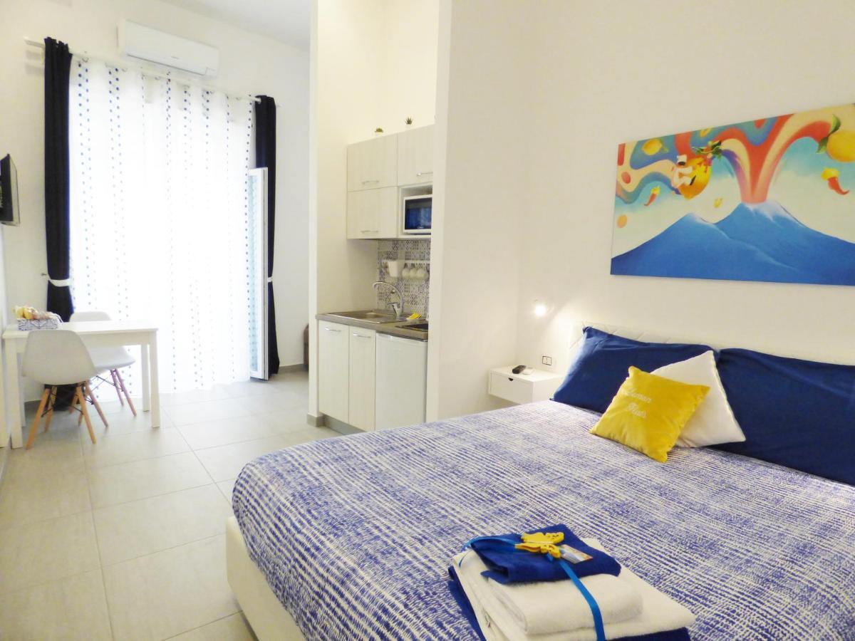 B&B Lemon Flats เนเปิลส์ ภายนอก รูปภาพ