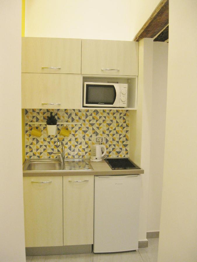 B&B Lemon Flats เนเปิลส์ ภายนอก รูปภาพ
