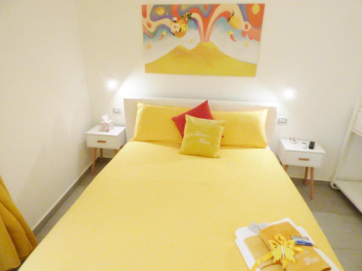B&B Lemon Flats เนเปิลส์ ภายนอก รูปภาพ