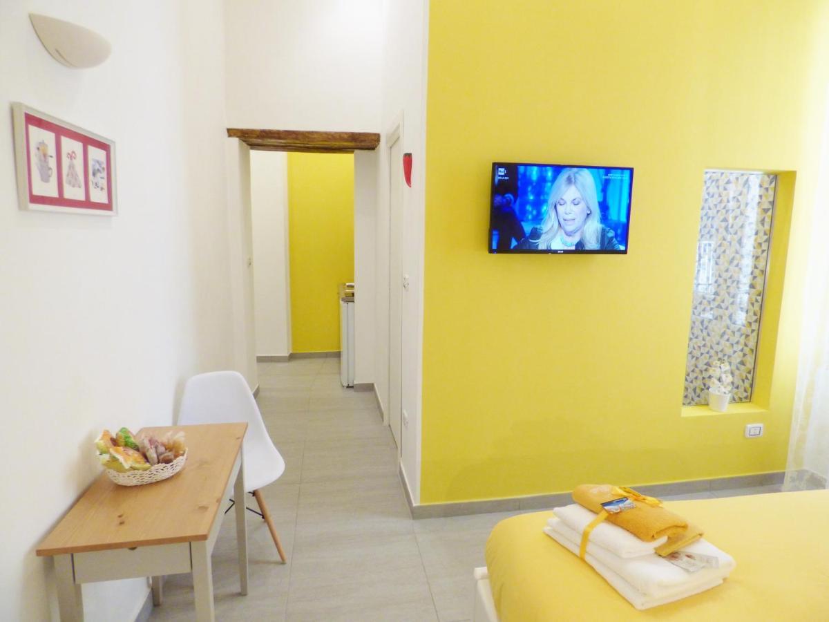 B&B Lemon Flats เนเปิลส์ ภายนอก รูปภาพ
