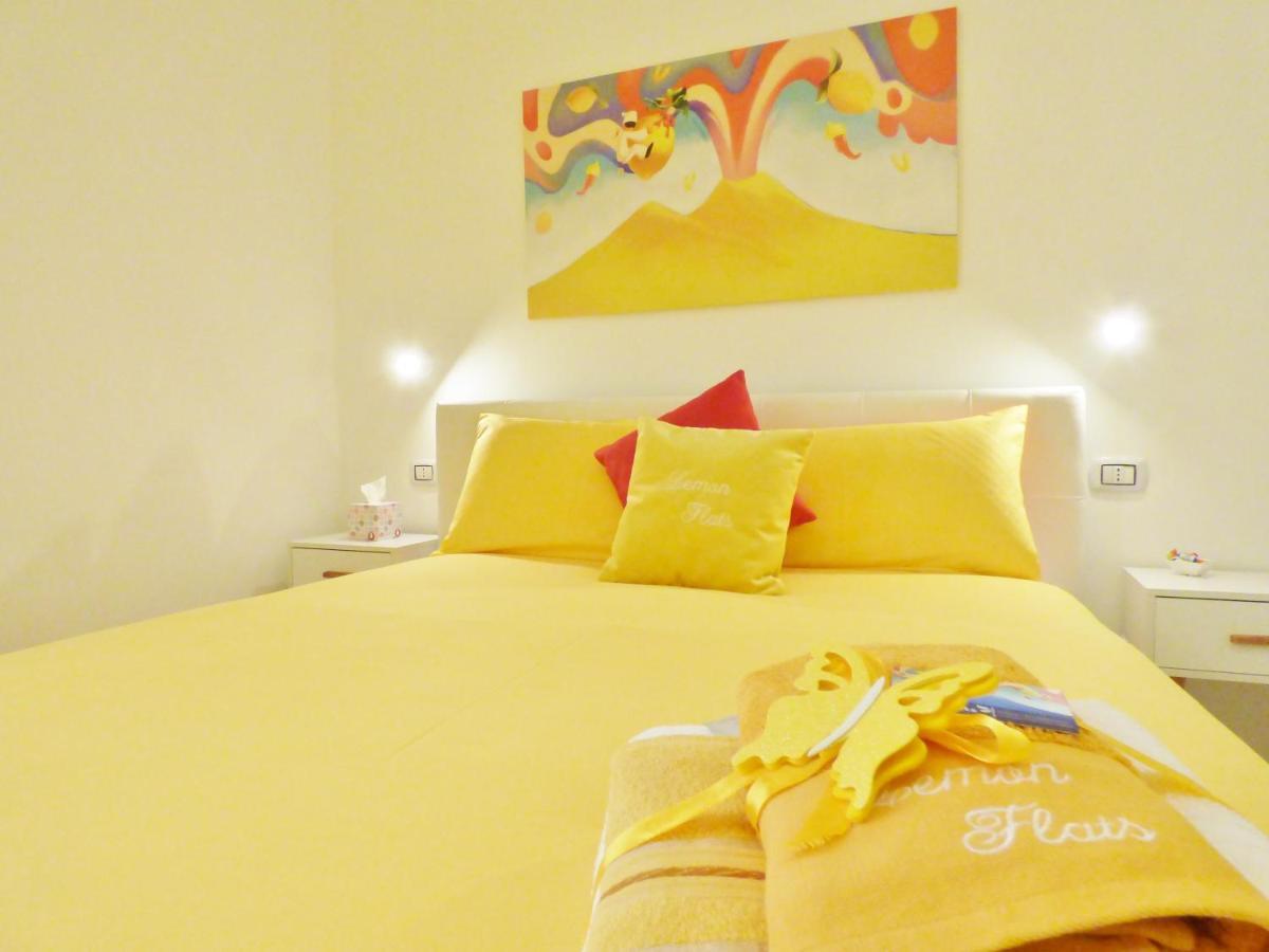 B&B Lemon Flats เนเปิลส์ ภายนอก รูปภาพ