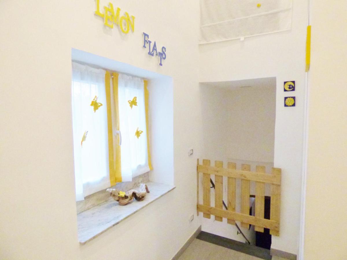 B&B Lemon Flats เนเปิลส์ ภายนอก รูปภาพ